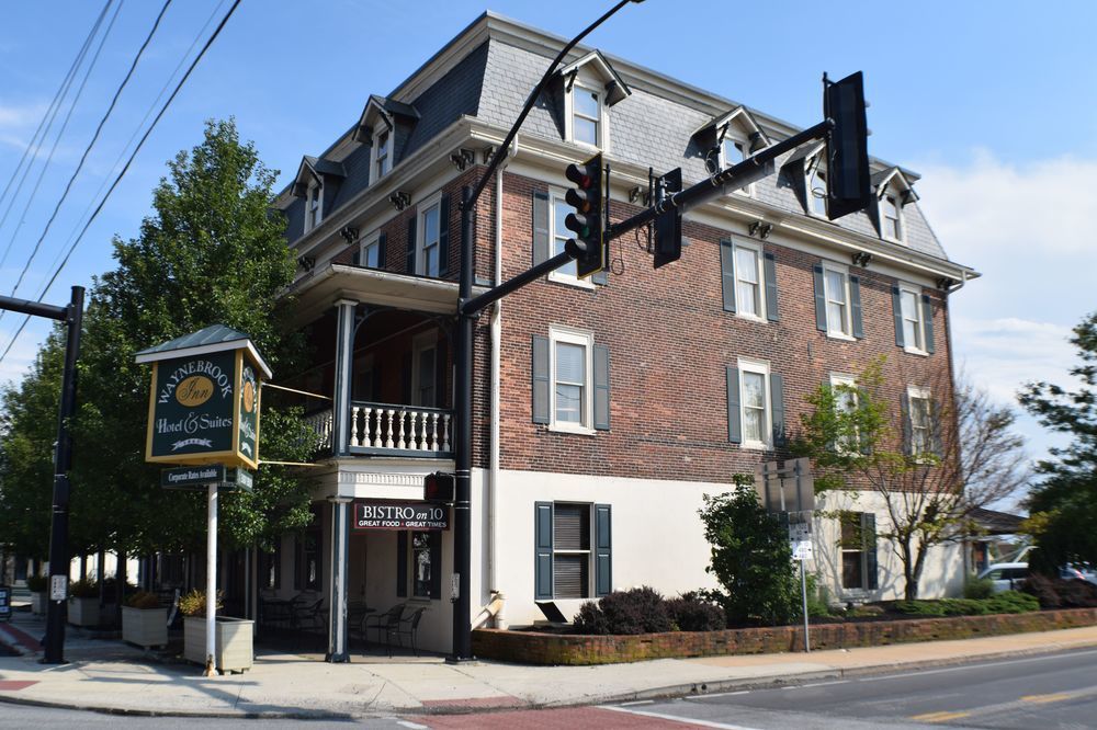 Waynebrook Inn Honey Brook Exterior photo